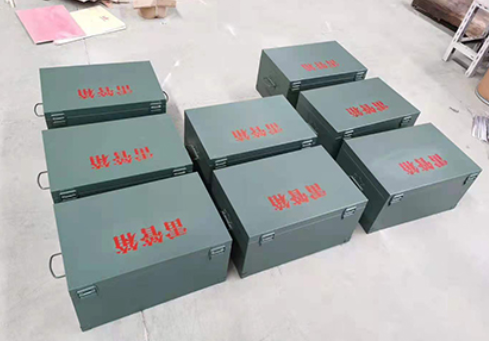 尼木炸药箱和雷管箱一般是怎么存放的？